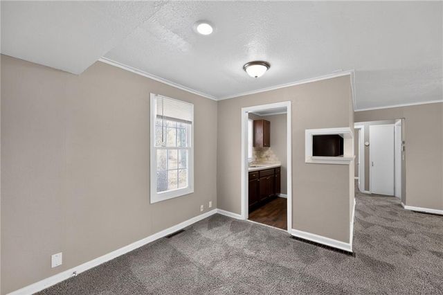 6252 Lathrop Avenue, Kansas City, KS 66104