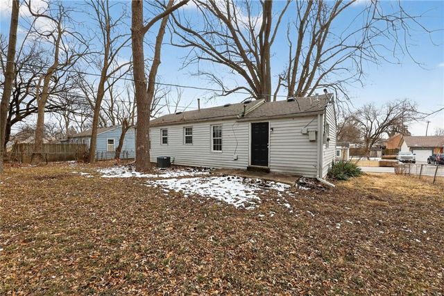 6252 Lathrop Avenue, Kansas City, KS 66104