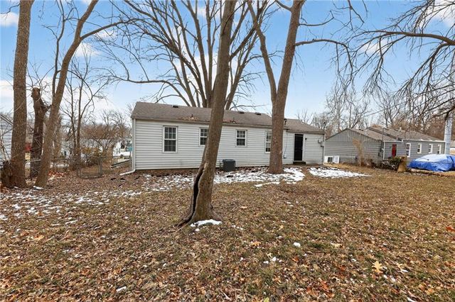 6252 Lathrop Avenue, Kansas City, KS 66104