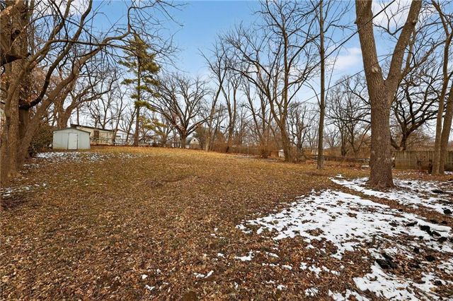 6252 Lathrop Avenue, Kansas City, KS 66104