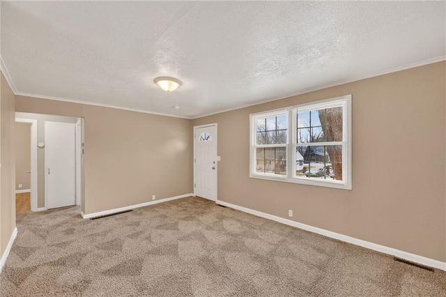 6252 Lathrop Avenue, Kansas City, KS 66104