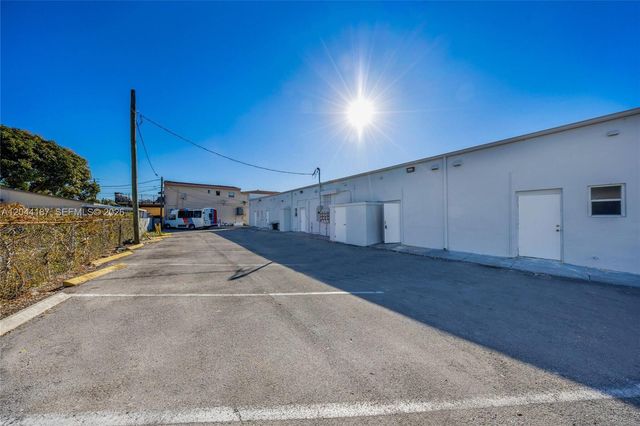 3241 NW 7th Street 3251, Miami, FL 33125
