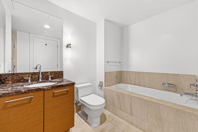 301 Mission Street 23H, San Francisco, CA 94105