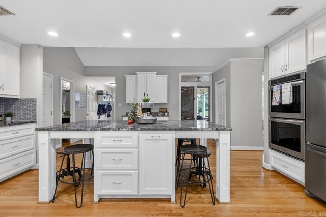 1145 Cambridge Circle, Benton, AR 72019