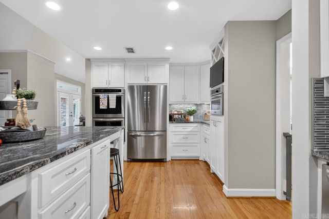 1145 Cambridge Circle, Benton, AR 72019