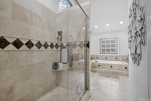 1145 Cambridge Circle, Benton, AR 72019