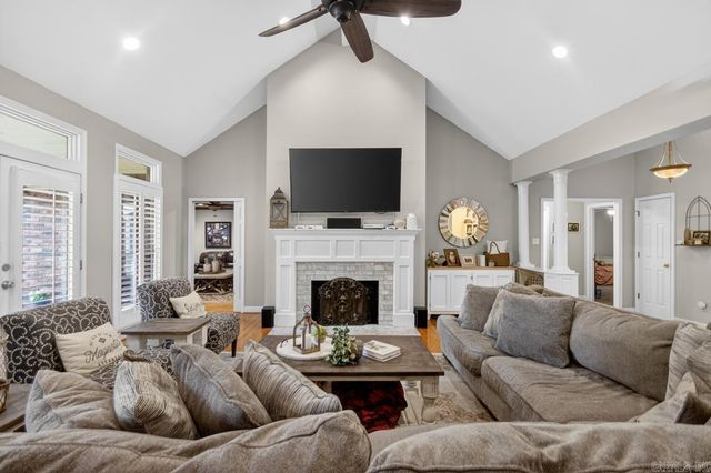 1145 Cambridge Circle, Benton, AR 72019