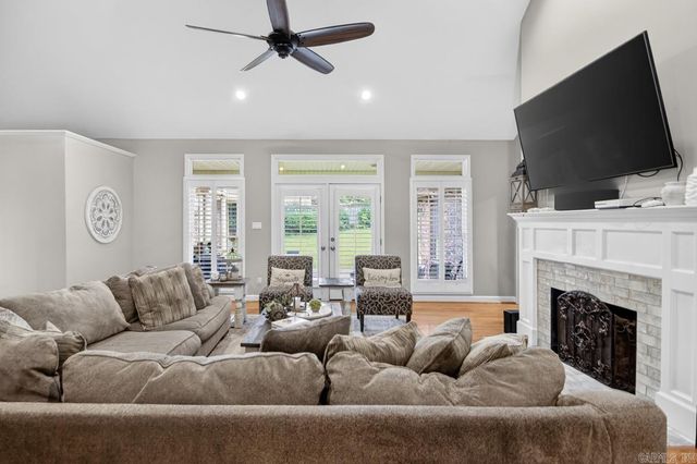 1145 Cambridge Circle, Benton, AR 72019