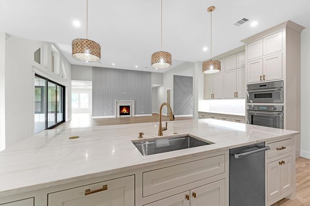 10075 Leonidas Horton Road, Conroe, TX 77304