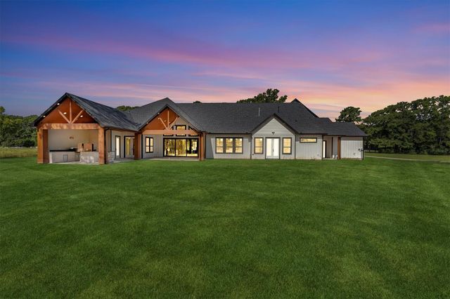 10075 Leonidas Horton Road, Conroe, TX 77304