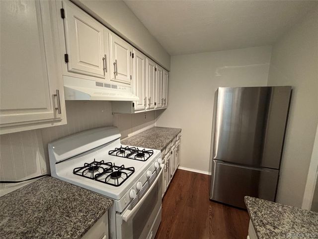 6 Colonial Road 80, Beacon, NY 12508