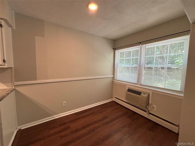 6 Colonial Road 80, Beacon, NY 12508