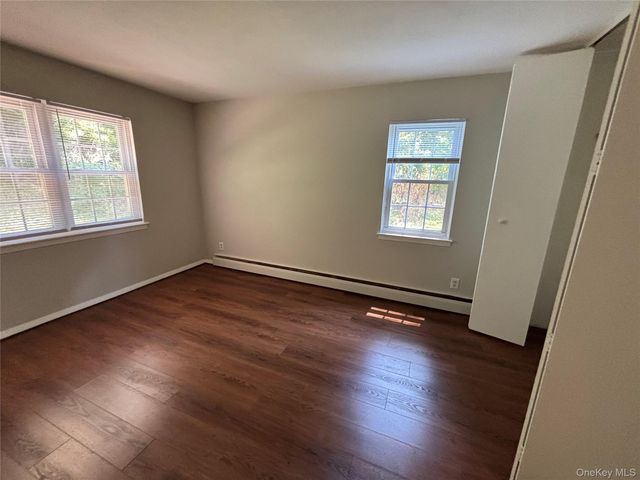 6 Colonial Road 80, Beacon, NY 12508