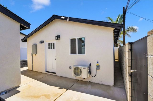 1209 6th St Unit 2, Redlands, CA 92374
