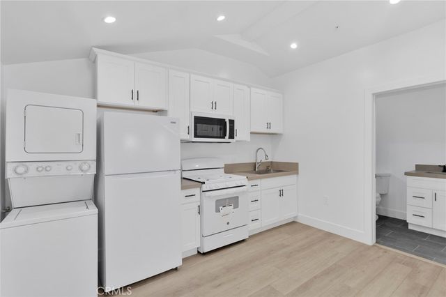 1209 6th St Unit 2, Redlands, CA 92374