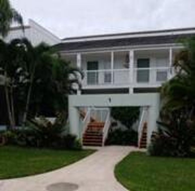 293 Cypress Point Drive 293, Palm Beach Gardens, FL 33418