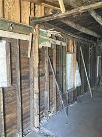 16 N Jefferson Street, Carrollton, MO 64633