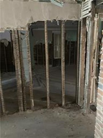 16 N Jefferson Street, Carrollton, MO 64633