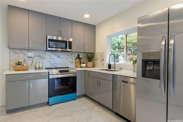 1307 Farrington Street, Honolulu, HI 96826