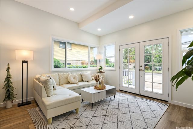 1307 Farrington Street, Honolulu, HI 96826