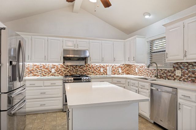 605 Woodway Lane, Richardson, TX 75081