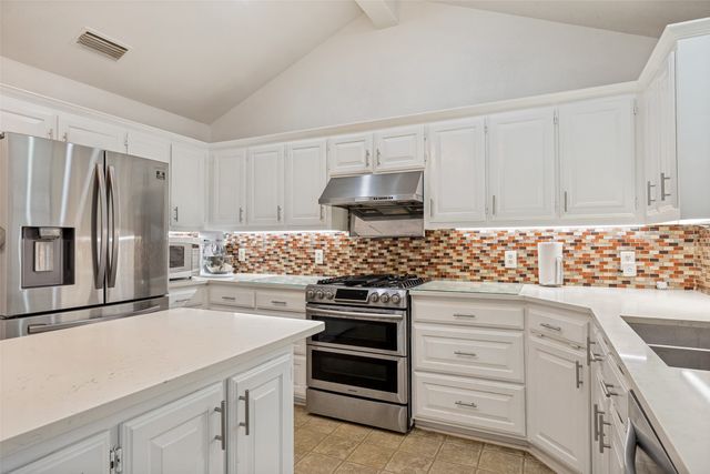 605 Woodway Lane, Richardson, TX 75081
