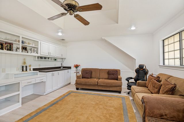 605 Woodway Lane, Richardson, TX 75081