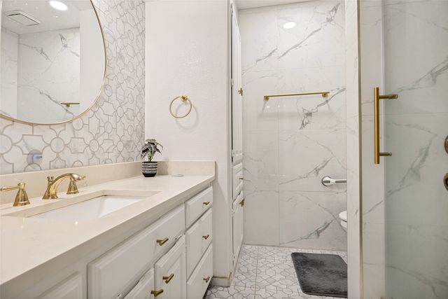 605 Woodway Lane, Richardson, TX 75081