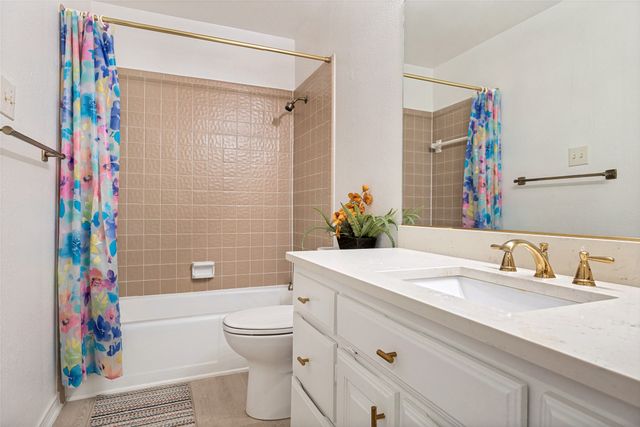 605 Woodway Lane, Richardson, TX 75081