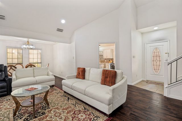605 Woodway Lane, Richardson, TX 75081