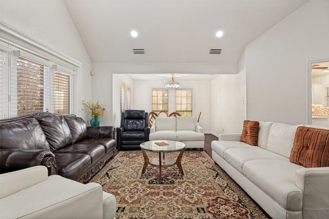 605 Woodway Lane, Richardson, TX 75081