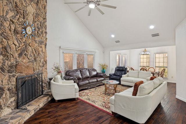 605 Woodway Lane, Richardson, TX 75081