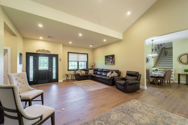 57.5 Frost Road, Derry, NH 03038