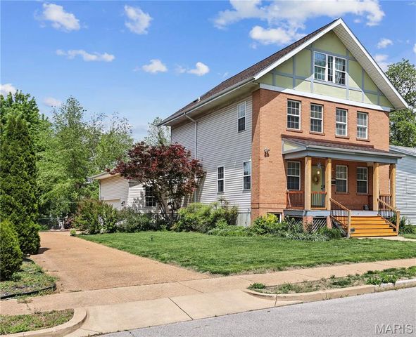 6023 Maple Avenue, St Louis, MO 63112
