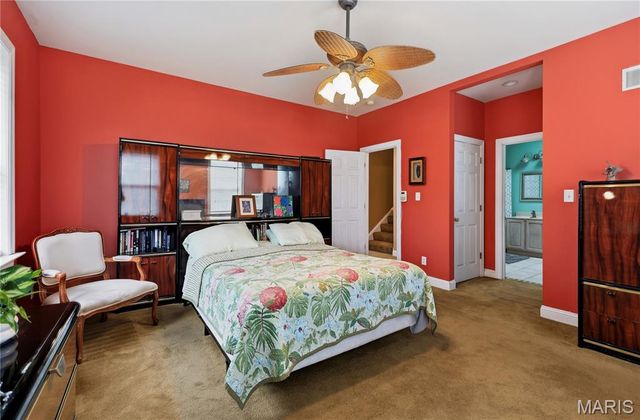 6023 Maple Avenue, St Louis, MO 63112