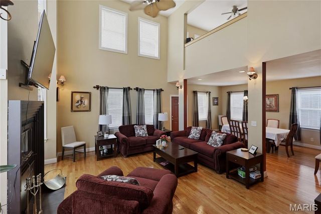 6023 Maple Avenue, St Louis, MO 63112