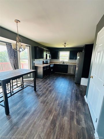 2335 Pebble Creek Drive N, Flint Charter Township, MI 48433