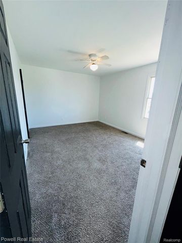 2335 Pebble Creek Drive N, Flint Charter Township, MI 48433