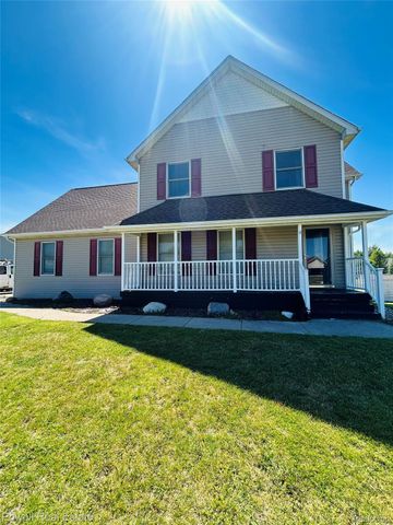 2335 Pebble Creek Drive N, Flint Charter Township, MI 48433