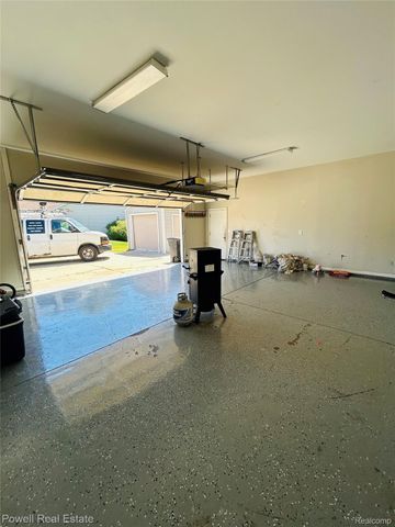 2335 Pebble Creek Drive N, Flint Charter Township, MI 48433