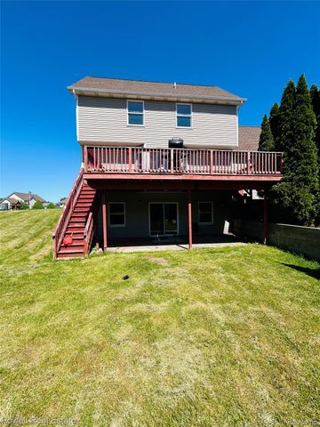 2335 Pebble Creek Drive N, Flint Charter Township, MI 48433