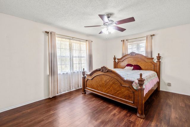 628 Pelphrey DR, Longview, TX 75604