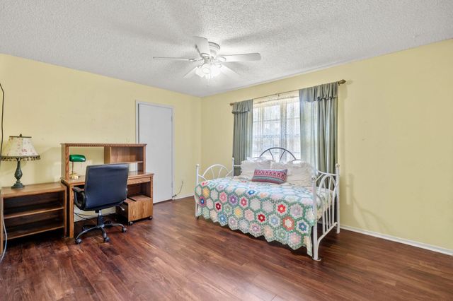 628 Pelphrey DR, Longview, TX 75604