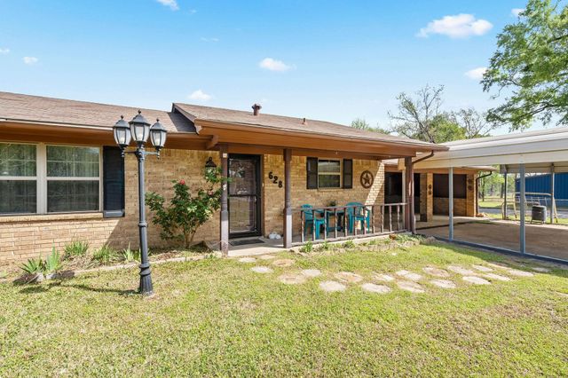 628 Pelphrey DR, Longview, TX 75604