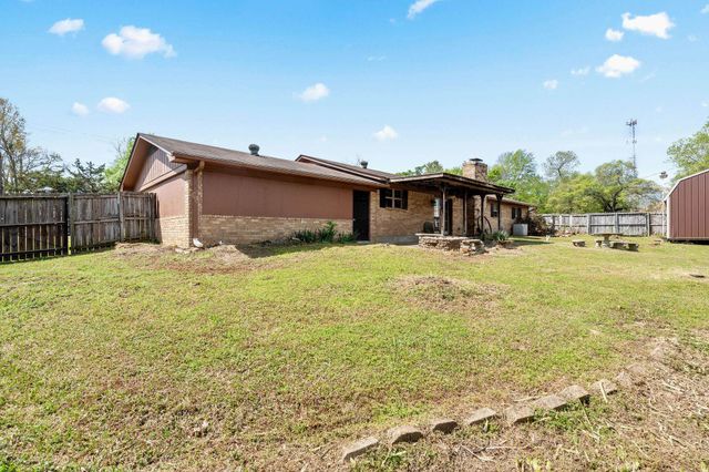 628 Pelphrey DR, Longview, TX 75604