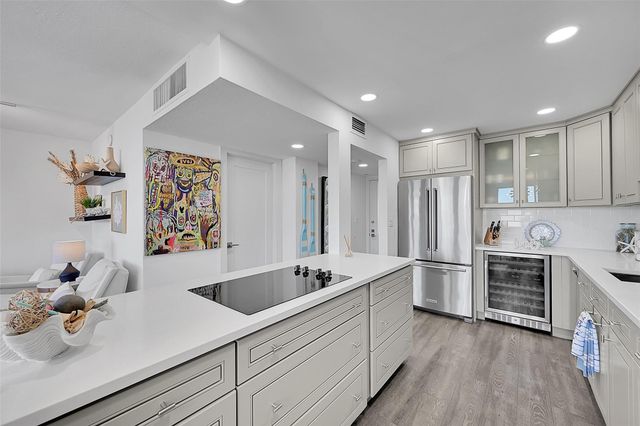 531 N Ocean Boulevard 601, Pompano Beach, FL 33062