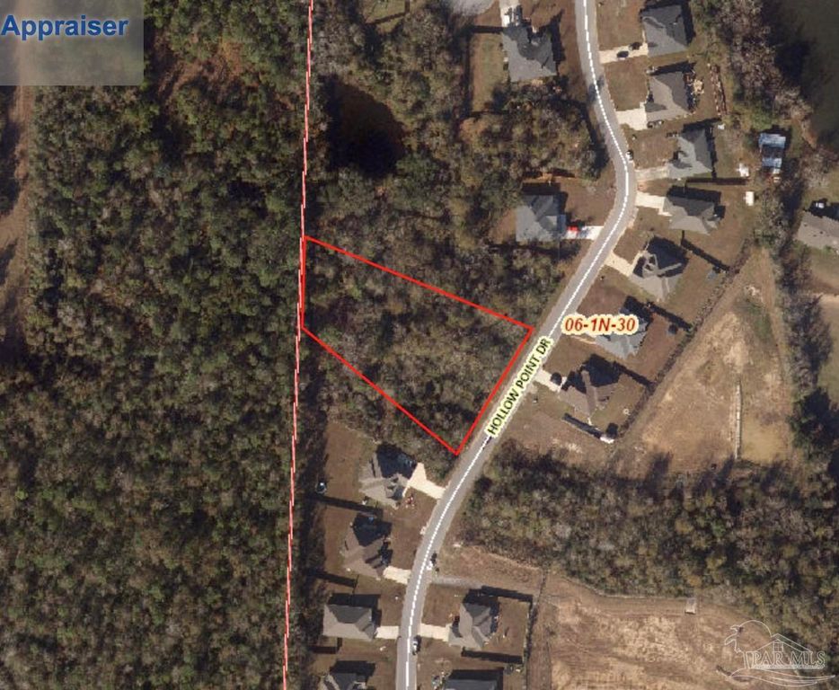 1611 Hollow Point Dr, Cantonment, FL 32533
