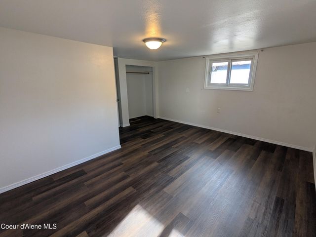 6 Maple AVE, Pinehurst, ID 83850