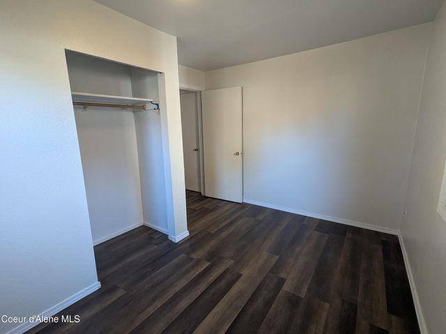 6 Maple AVE, Pinehurst, ID 83850