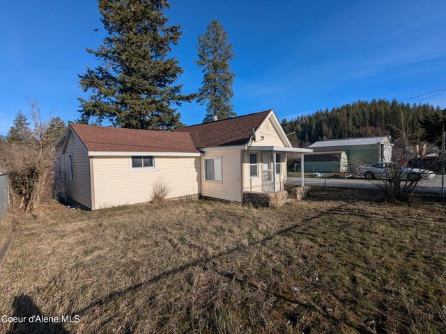 6 Maple AVE, Pinehurst, ID 83850